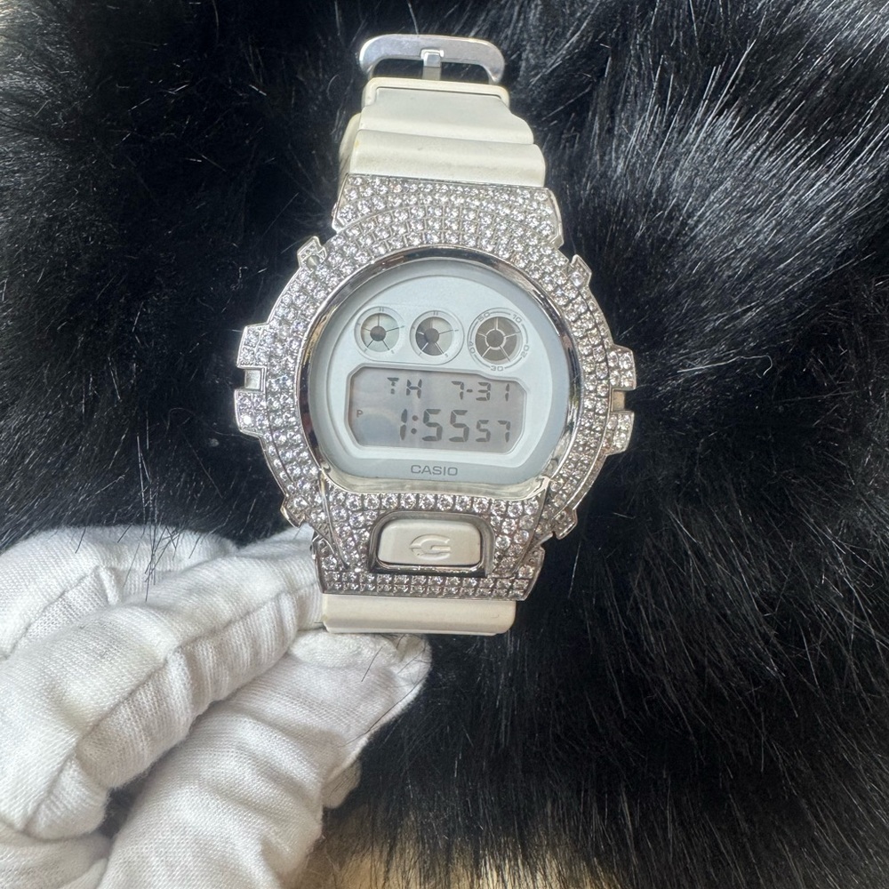 Casio GShock Dw6900ww With Cz Casing